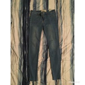 Hollister jeans